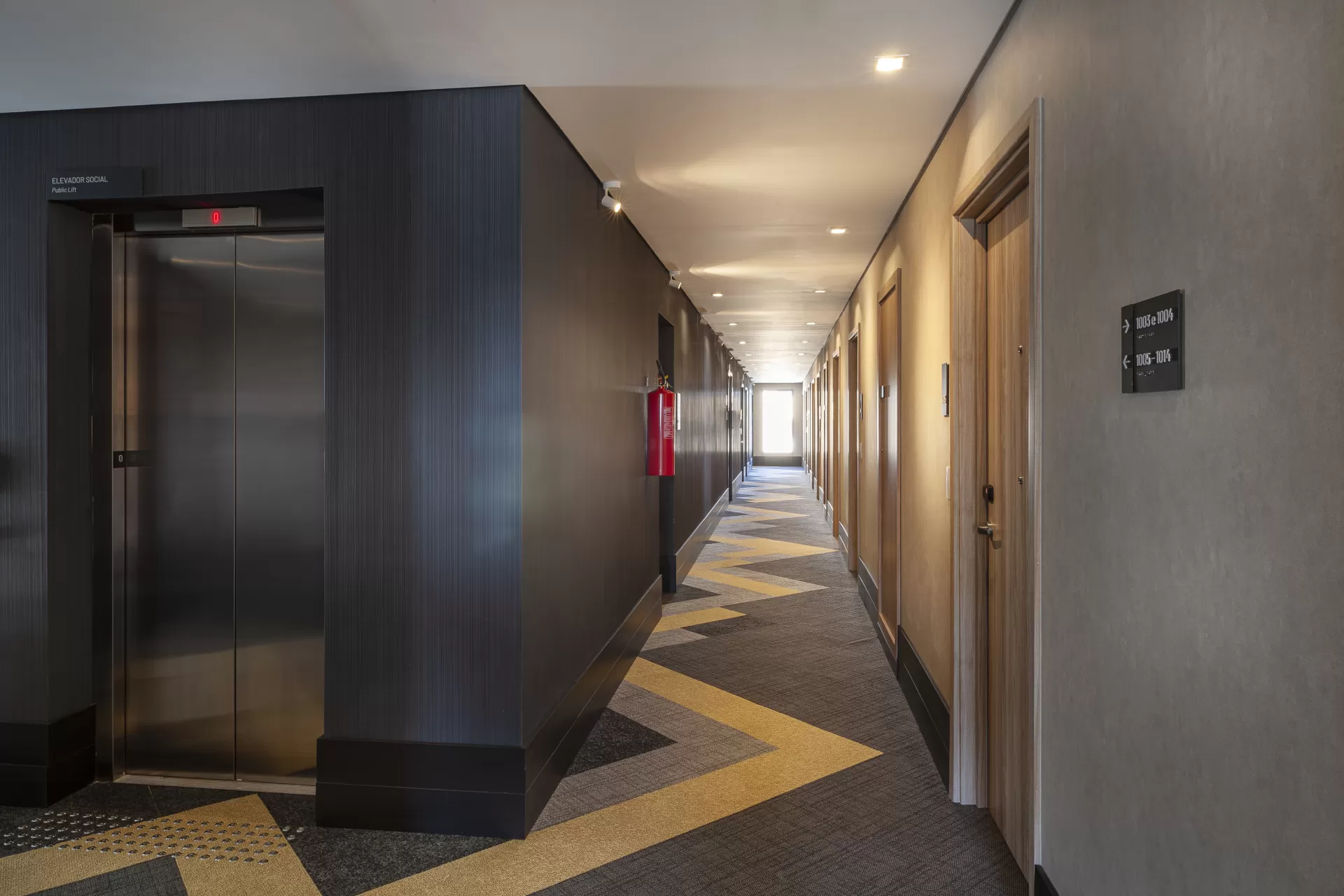 Corridor_O0C0210
